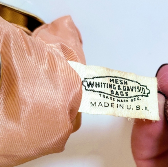 VTG Signed Whiting & Davis Gold Mesh Large Clutch - Picture 5 of 7
